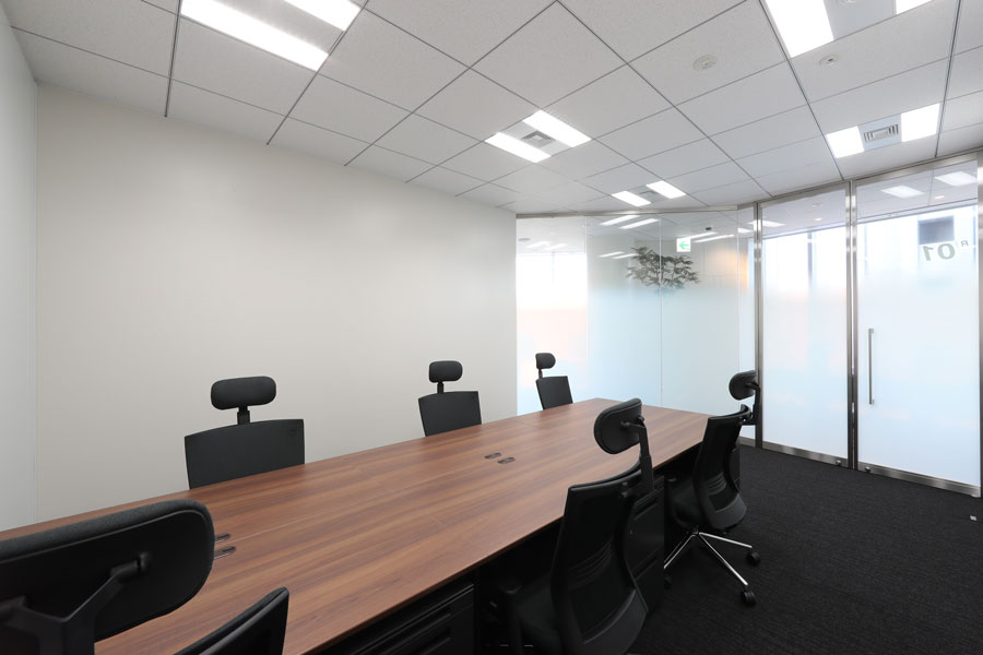ビジネスエアポート青山_6名用ROOM